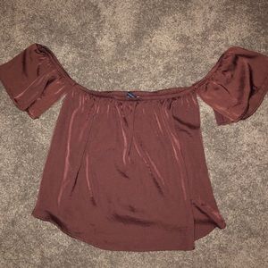 ❌SOLD❌AE off shoulder top